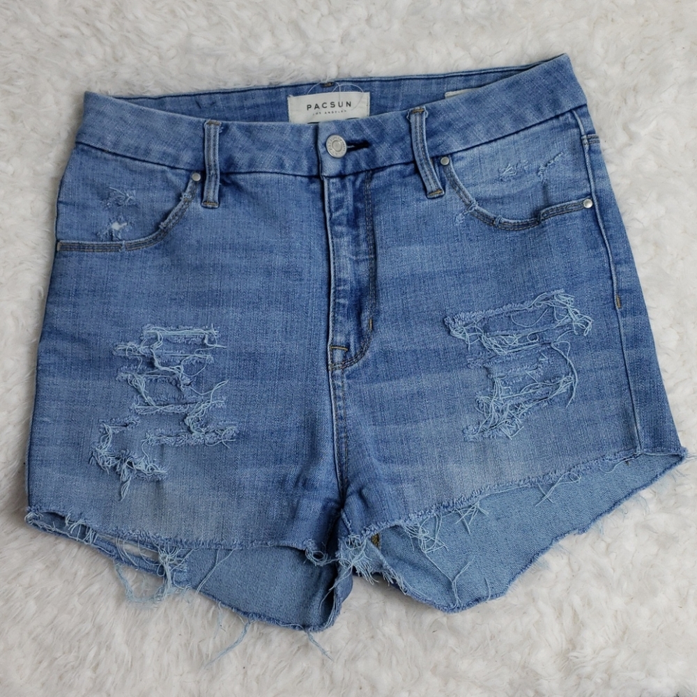 🌻 pacsun • cutoff denim shorts